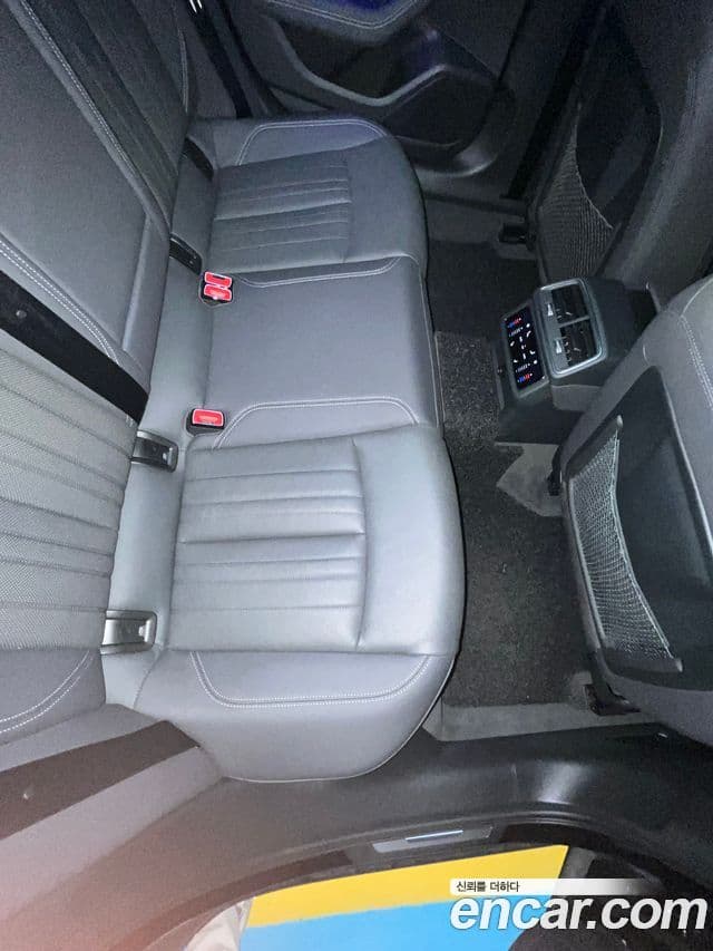 Audi A6 2021 — ფოტო 7/18