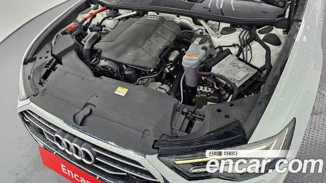 Audi A6 2021 — ფოტო 6/20