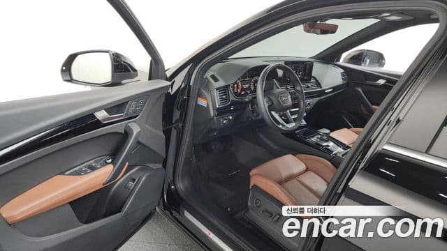 Audi Q5 2021 — ფოტო 10/20