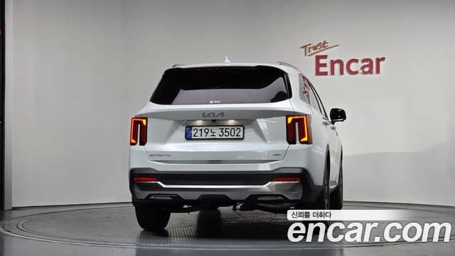 Kia Sorento 2025 — ფოტო 4/20