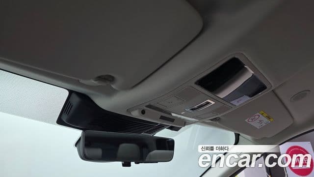 Land Rover Discovery Sport 2025 — ფოტო 16/20