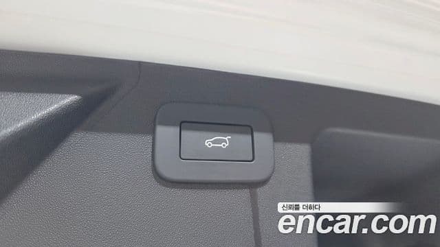 Land Rover Discovery Sport 2025 — ფოტო 20/20