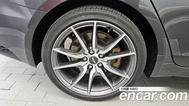 Genesis G70 2021 — ფოტო 5/20