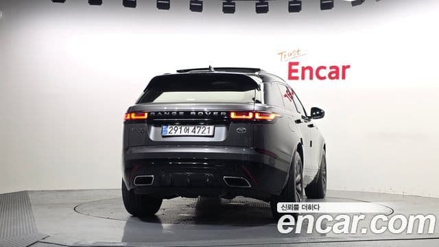 Land Rover Range Rover Velar 2019 — Фото 4/20