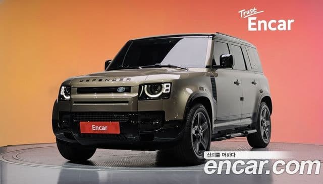 Land Rover Defender 2023 — Фото 1/20