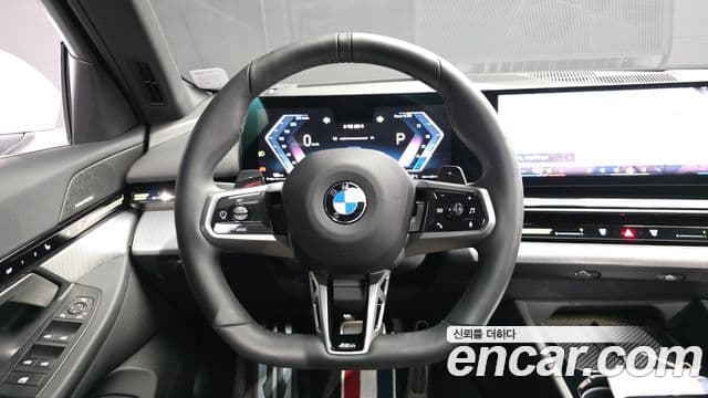 BMW 5 Series 2024 — ფოტო 13/20