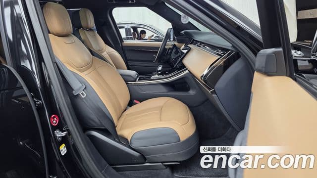 Land Rover Range Rover Sport 2024 — Фото 11/20