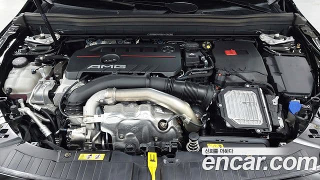 Mercedes-Benz GLB-Class 2025 — ფოტო 6/17