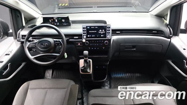 Hyundai Staria 2022 — ფოტო 7/20