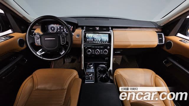 Land Rover Discovery 5 2018 — Фото 7/20