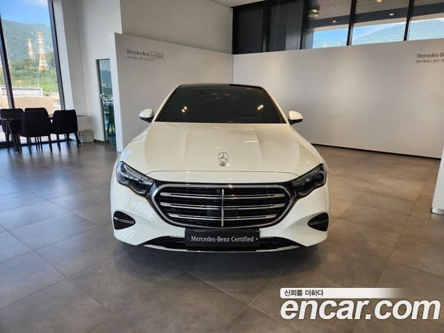 Mercedes-Benz E-Class 2025 — ფოტო 5/20