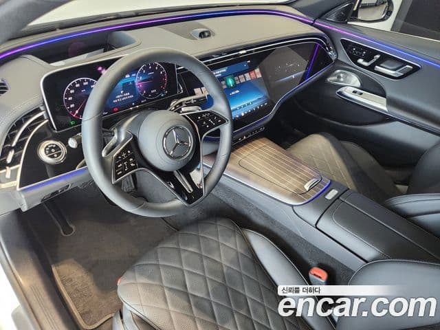 Mercedes-Benz E-Class 2025 — ფოტო 15/20