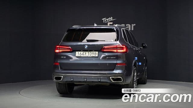 BMW X5 2019 — ფოტო 4/20