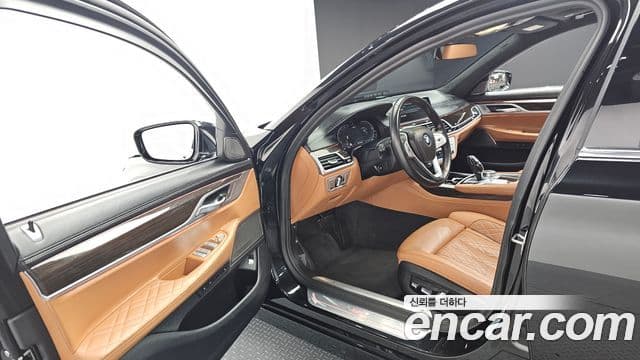 BMW 7 Series 2020 — ფოტო 9/20