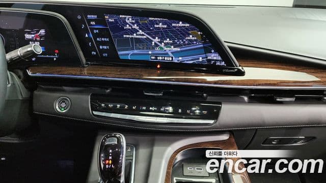 Cadillac Escalade 2022 — Şəkil 14/20