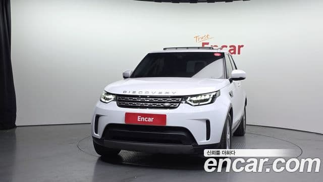 Land Rover Discovery 5 2019 — Фото 3/20