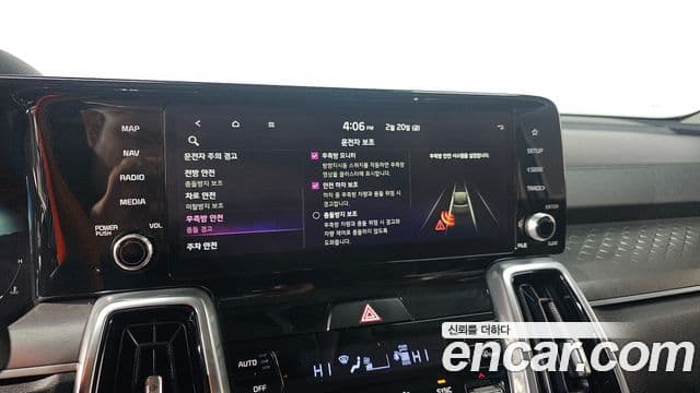 Kia Sorento 2020 — ფოტო 16/20
