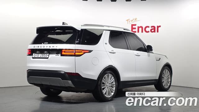 Land Rover Discovery 5 2019 — ფოტო 2/20