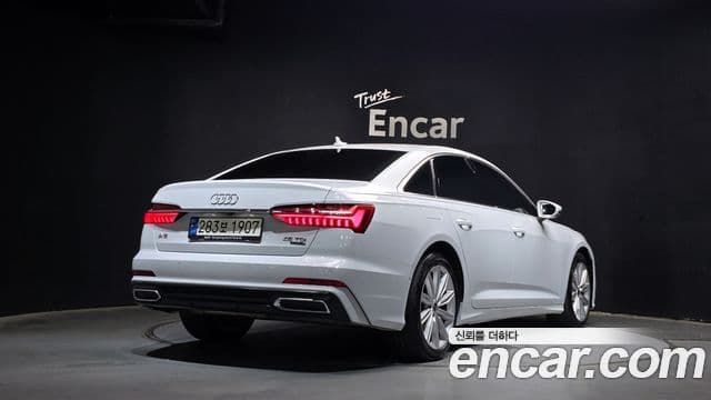 Audi A6 2021 — ფოტო 2/20