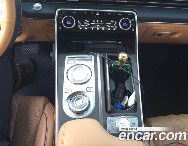 Genesis GV80 2021 — ფოტო 8/16
