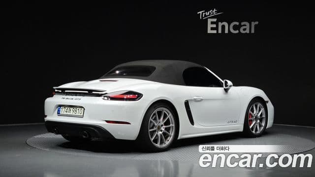 Porsche 718 Boxster 2021 — Фото 2/20