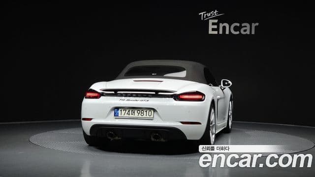 Porsche 718 Boxster 2021 — Фото 4/20