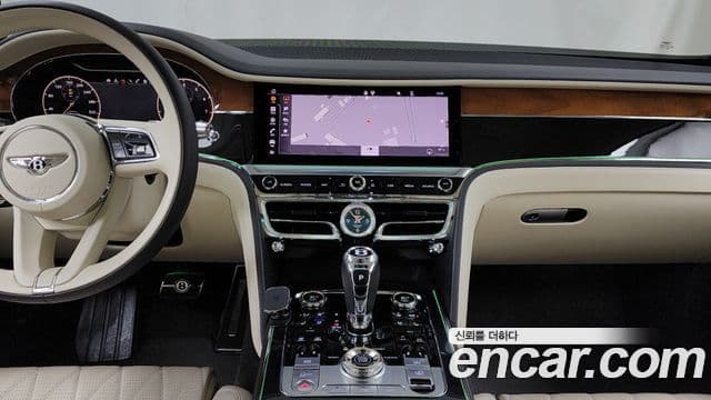 Bentley Flying Spur 2022 — Фото 14/20