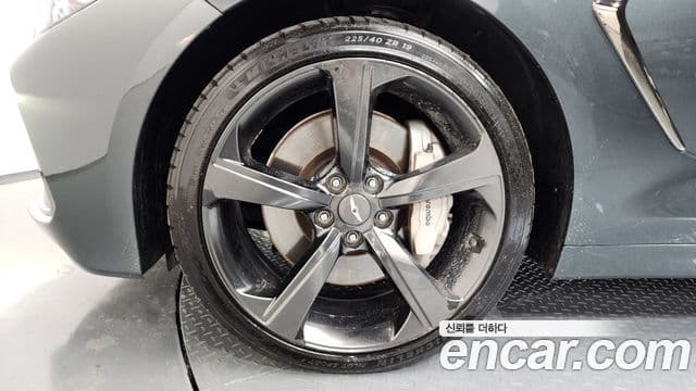 Genesis G70 2019 — ფოტო 5/20