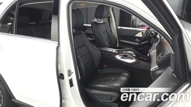 Mercedes-Benz GLE-Class 2019 — ფოტო 10/20