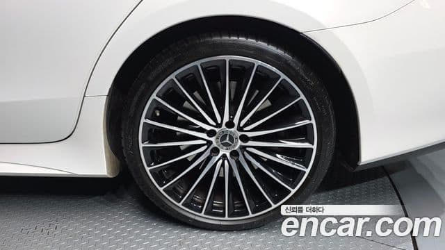 Mercedes-Benz CLS-Class 2022 — Фото 5/20