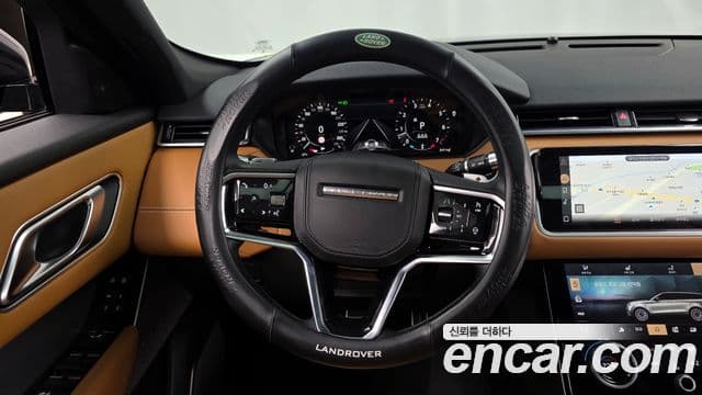 Land Rover Range Rover Velar 2022 — ფოტო 13/20