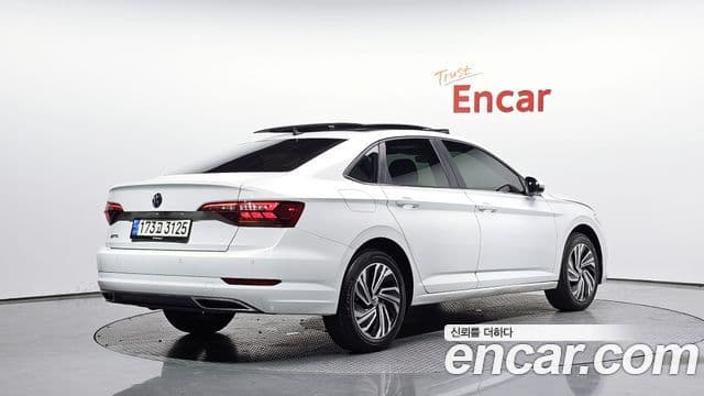 Volkswagen Jetta 2020 — Şəkil 2/20