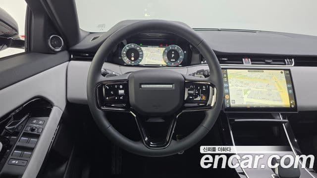 Land Rover Range Rover Evoque 2025 — Фото 15/20