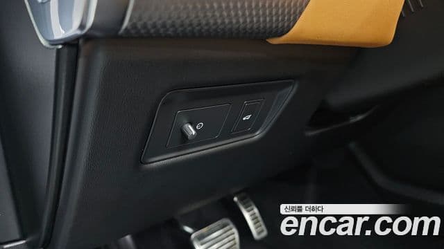 Land Rover Range Rover Sport 2019 — ფოტო 16/20