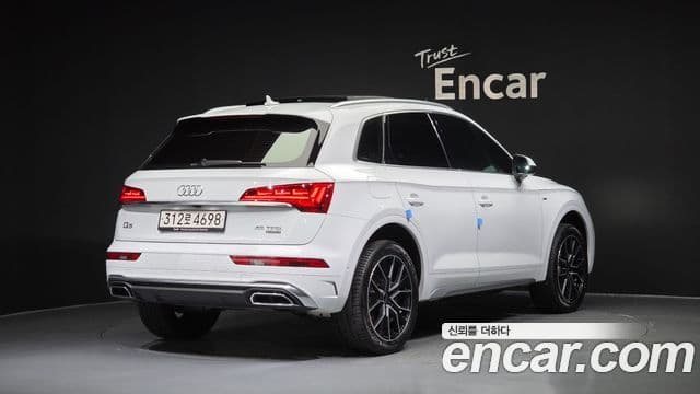 Audi Q5 2024 — ფოტო 2/20