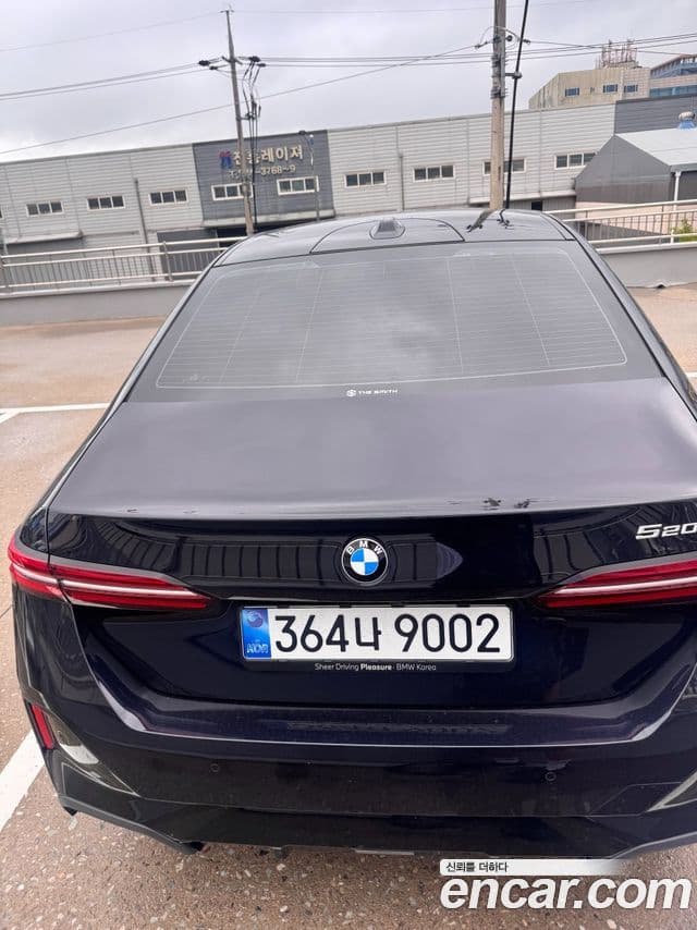 BMW 5 Series 2026 — ფოტო 4/7