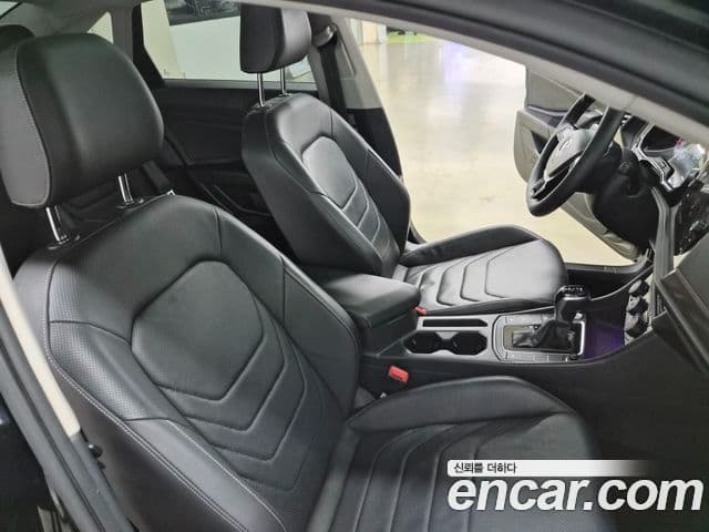 Volkswagen Jetta 2020 — Şəkil 10/20