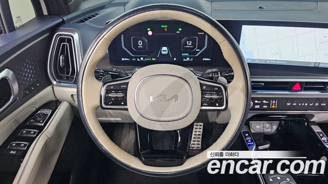 Kia Sorento 2023 — ფოტო 13/20