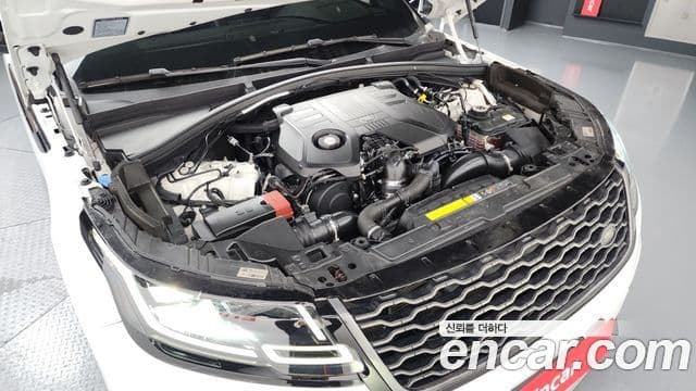 Land Rover Range Rover Velar 2019 — Фото 6/20