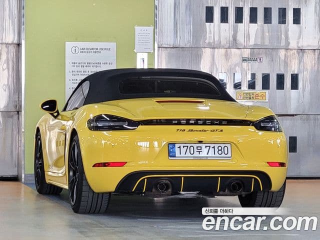 Porsche 718 Boxster 2022 — Фото 4/20