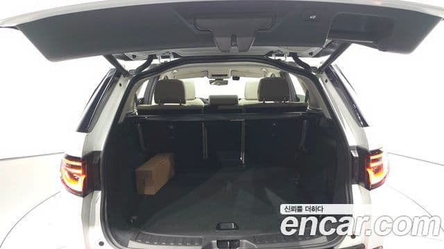 Land Rover Discovery Sport 2025 — Фото 20/20