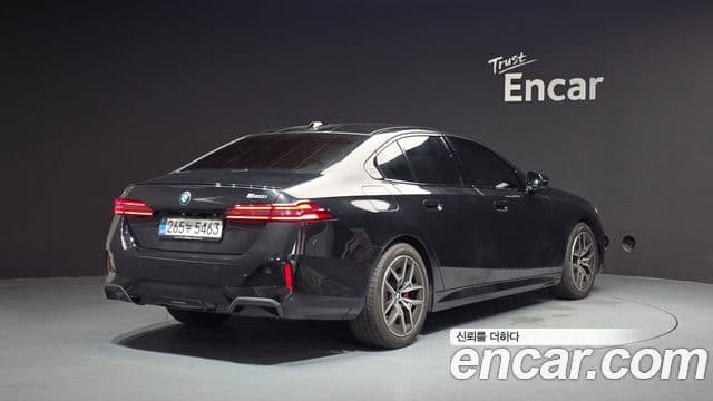BMW 5 Series 2025 — ფოტო 2/20