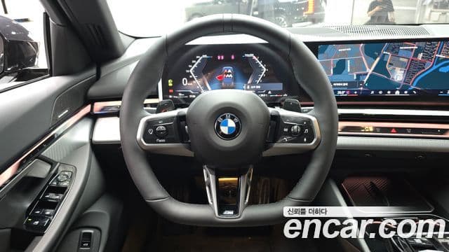 BMW 5 Series 2025 — ფოტო 15/20