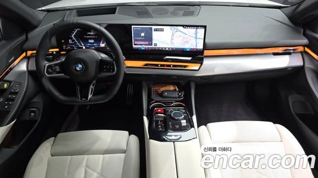 BMW 5 Series 2025 — ფოტო 7/20