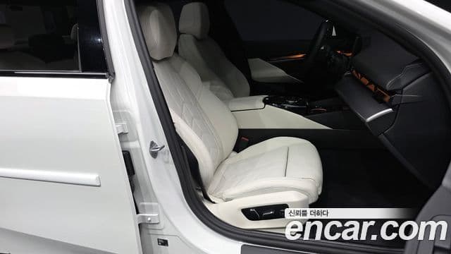 BMW 5 Series 2025 — ფოტო 11/20