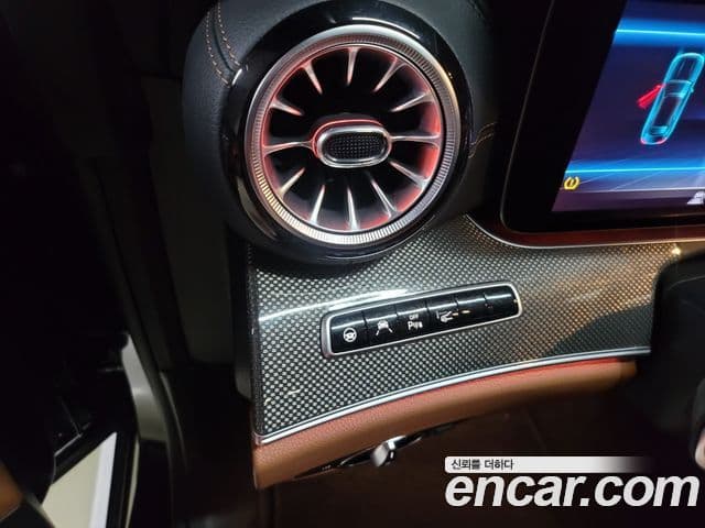 Mercedes-Benz E-Class 2019 — ფოტო 6/20