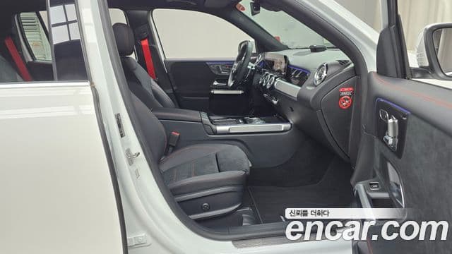 Mercedes-Benz GLB-Class 2025 — ფოტო 11/20