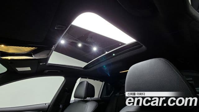 BMW 5 Series 2023 — ფოტო 19/20