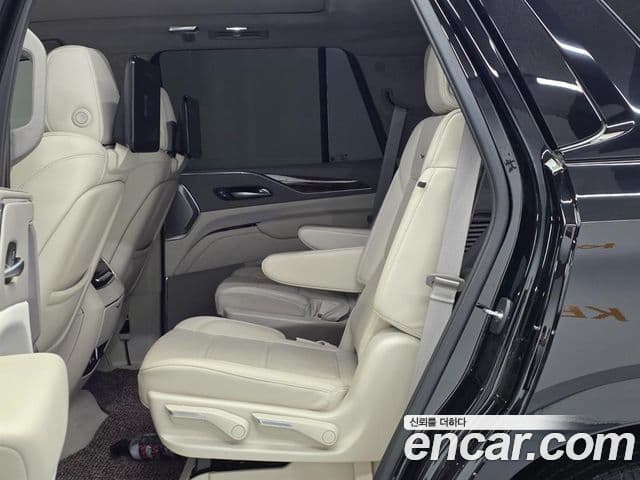 Cadillac Escalade 2023 — Şəkil 15/20