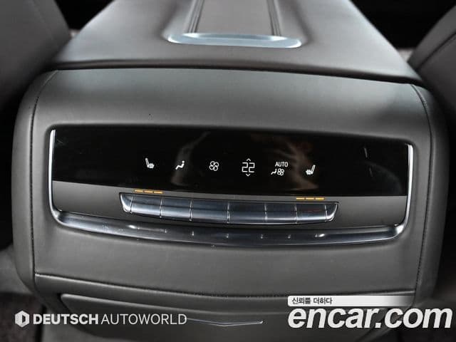 Cadillac Escalade 2023 — Şəkil 16/20